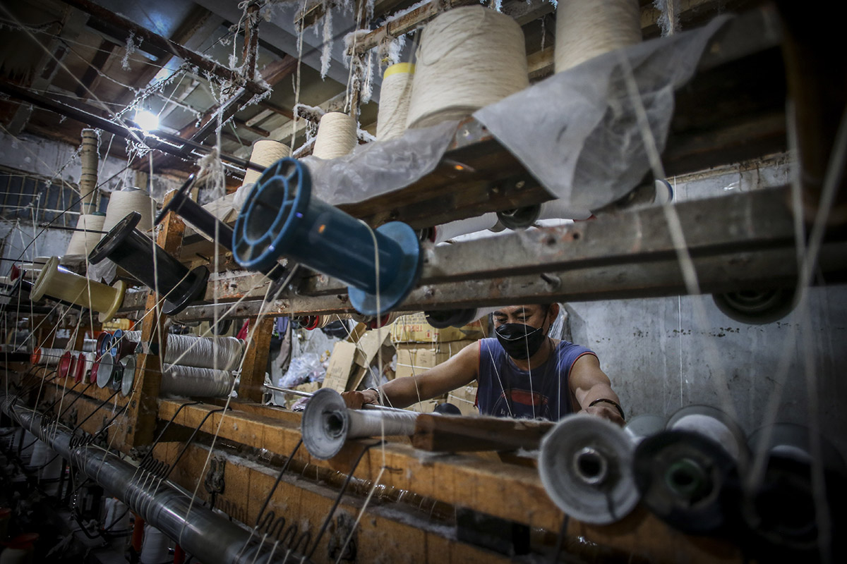 Industri Pemintal Benang di Jakarta