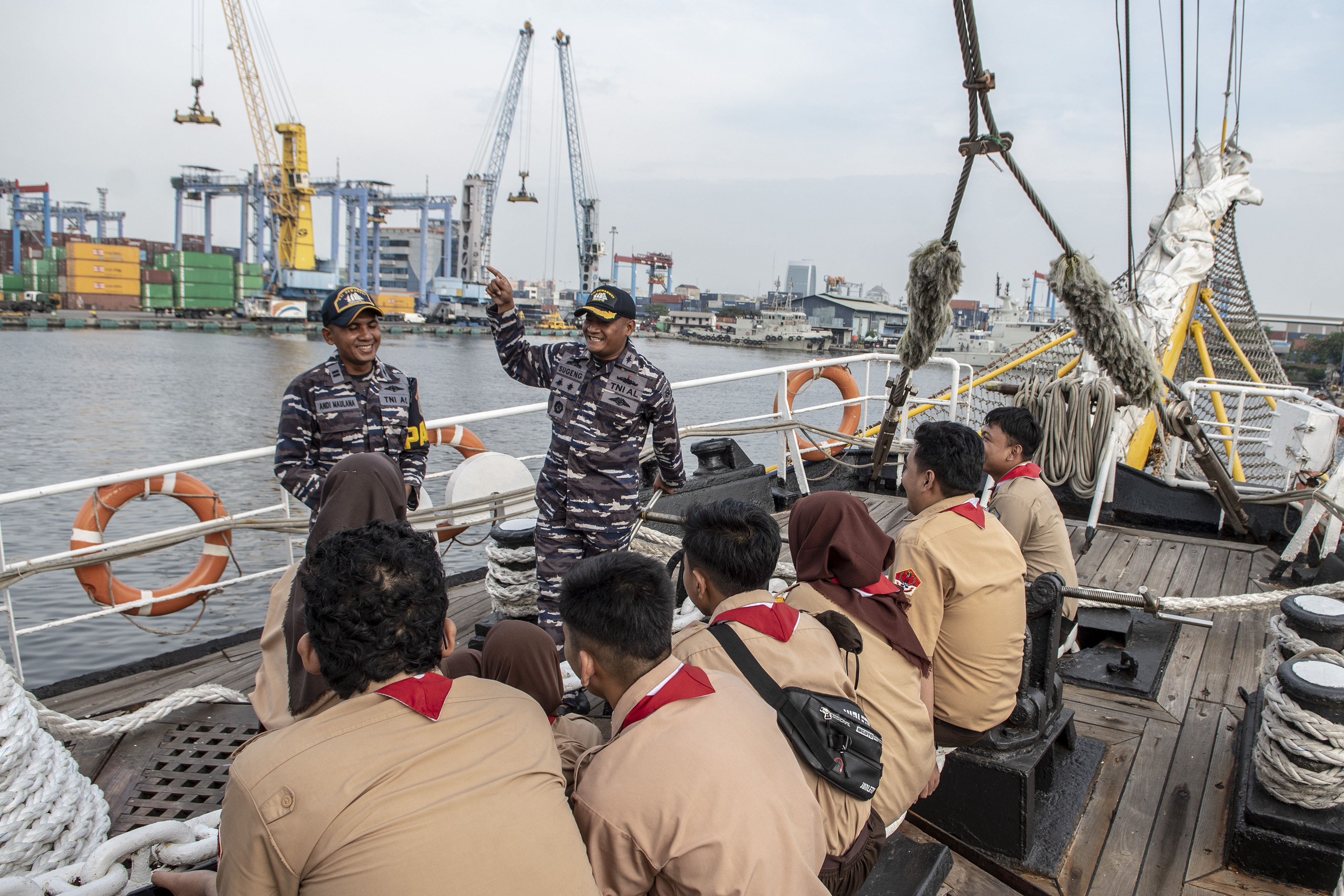 KRI Dewaruci Bersandar di Jakarta
