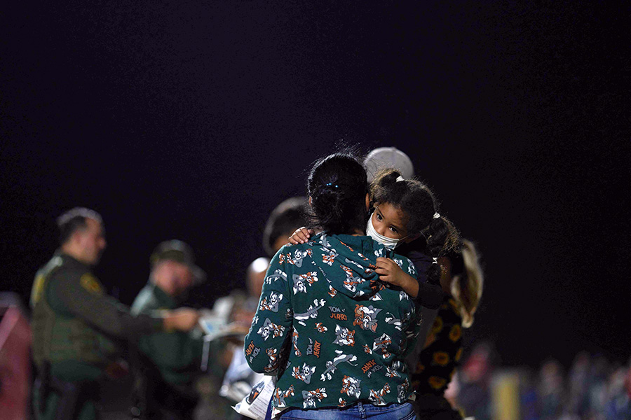 Hindari Kemiskinan dan Kekerasan di Meksiko, Mengadu Nasib ke AS 