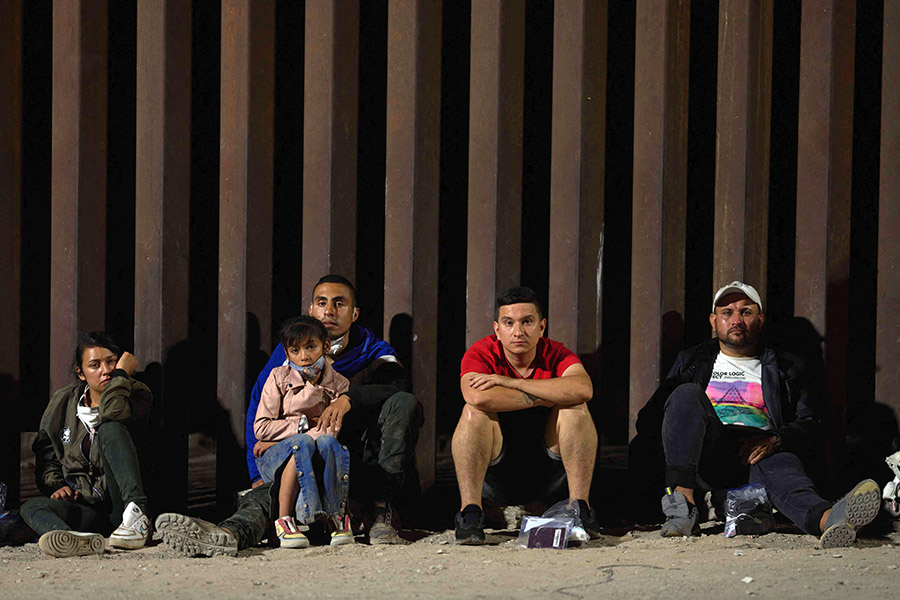 Hindari Kemiskinan dan Kekerasan di Meksiko, Mengadu Nasib ke AS 