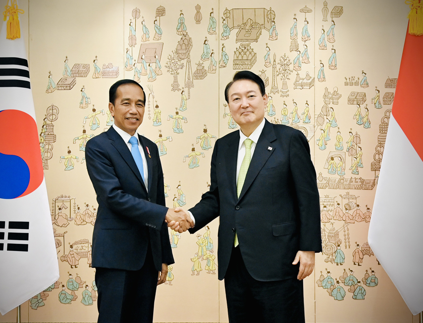 Presiden Jokowi Disambut Presiden Korsel Yoon Suk-yeol