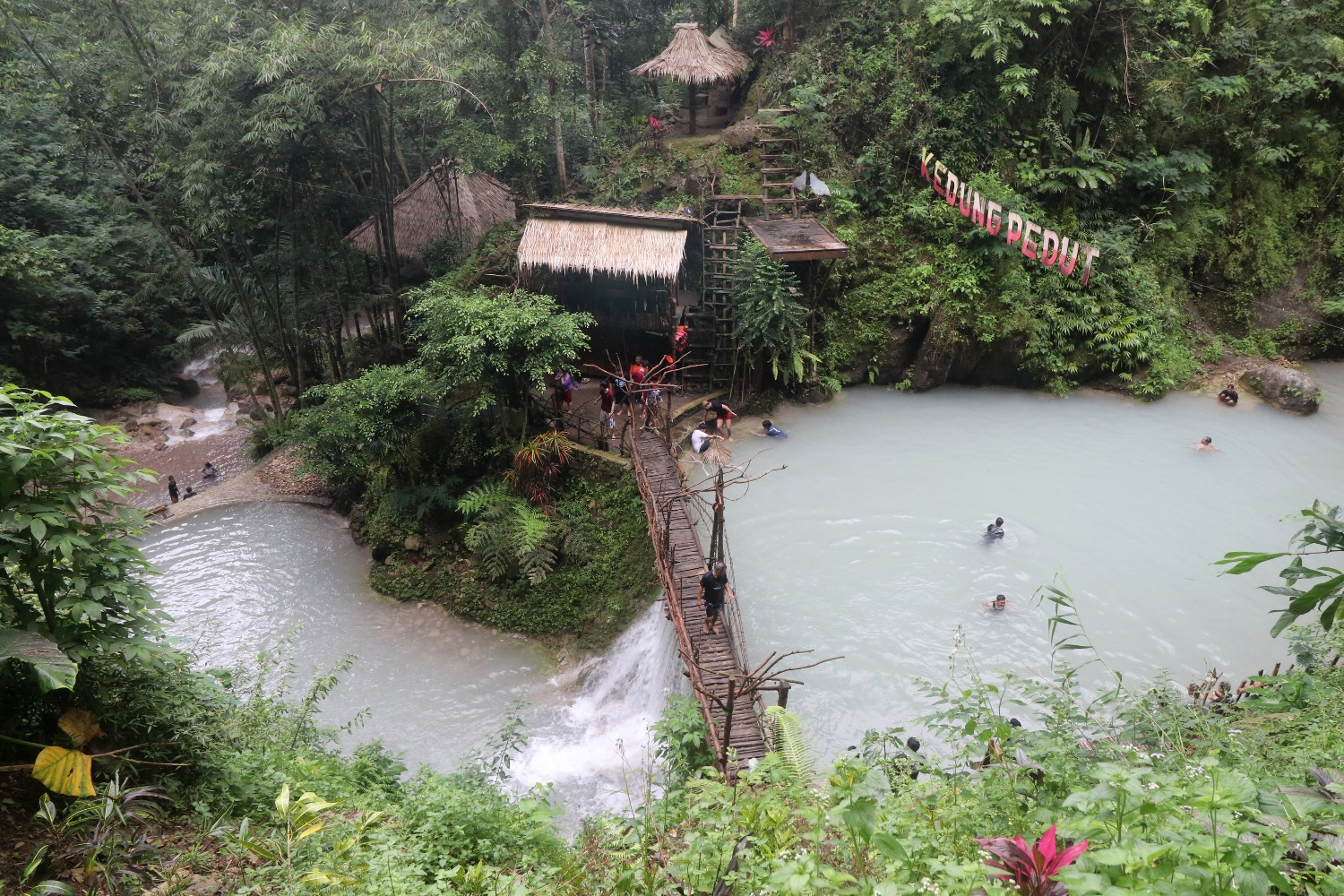 Wisata Alam Kedung Pedut Kulon Progo
