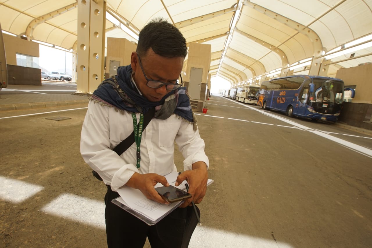 Pencatatan Kedatangan Bus Jemaah Haji 
