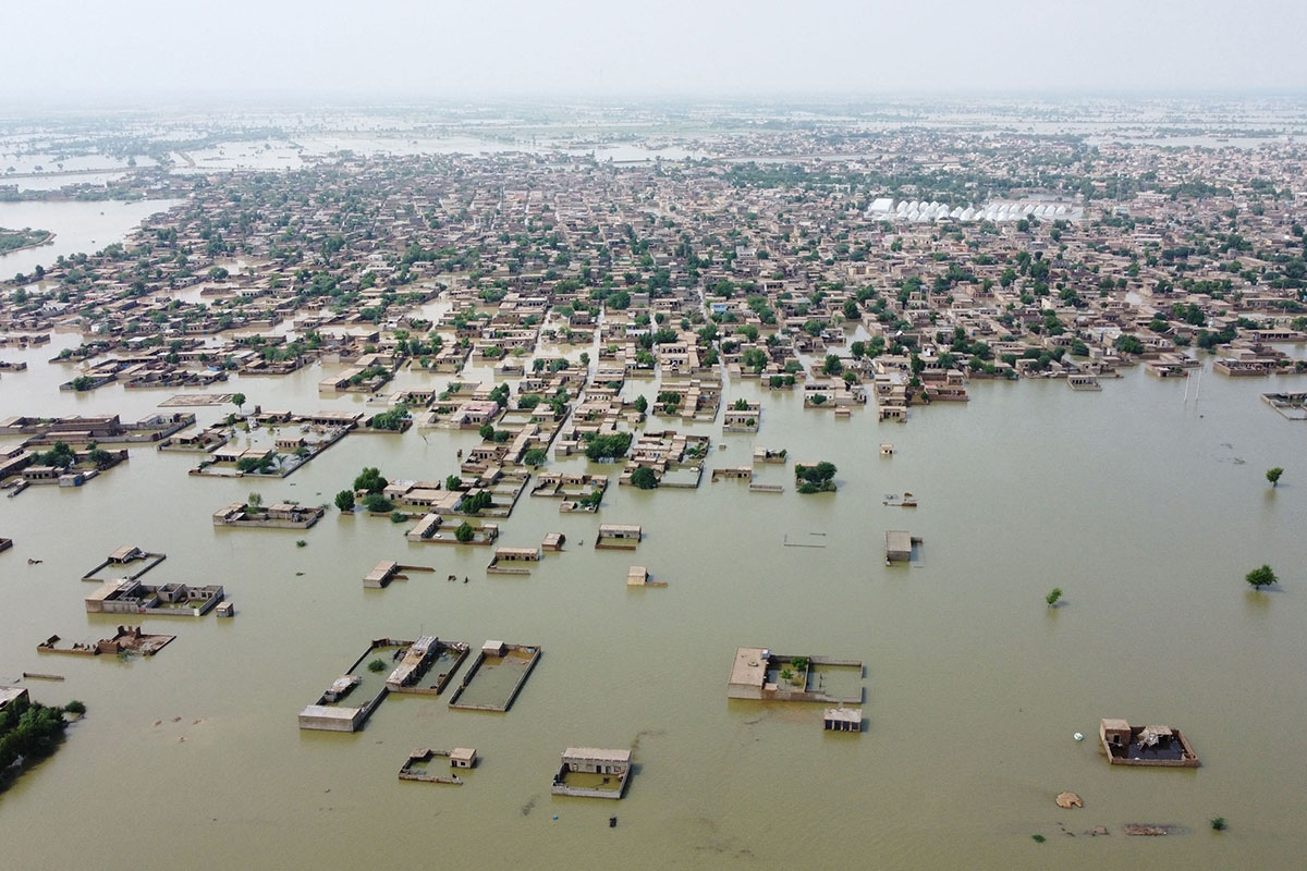 Foto Udara Saat Banjir Parah Genangi Pakistan