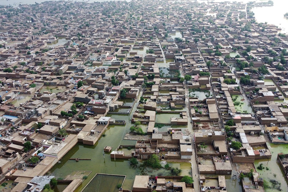 Foto Udara Saat Banjir Parah Genangi Pakistan