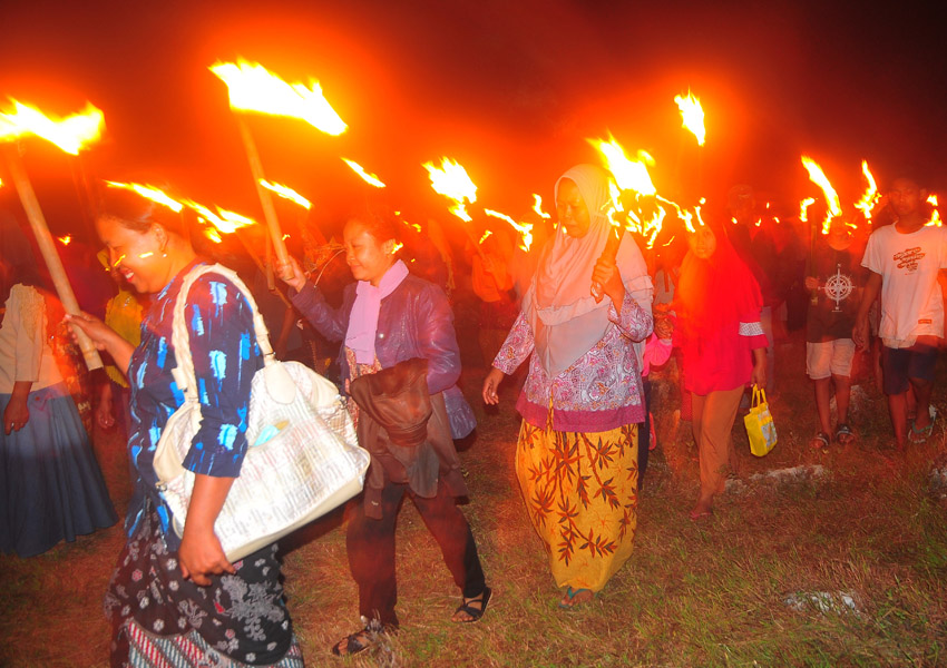 Tradisi Lamporan Petani Pegunungan Kendeng
