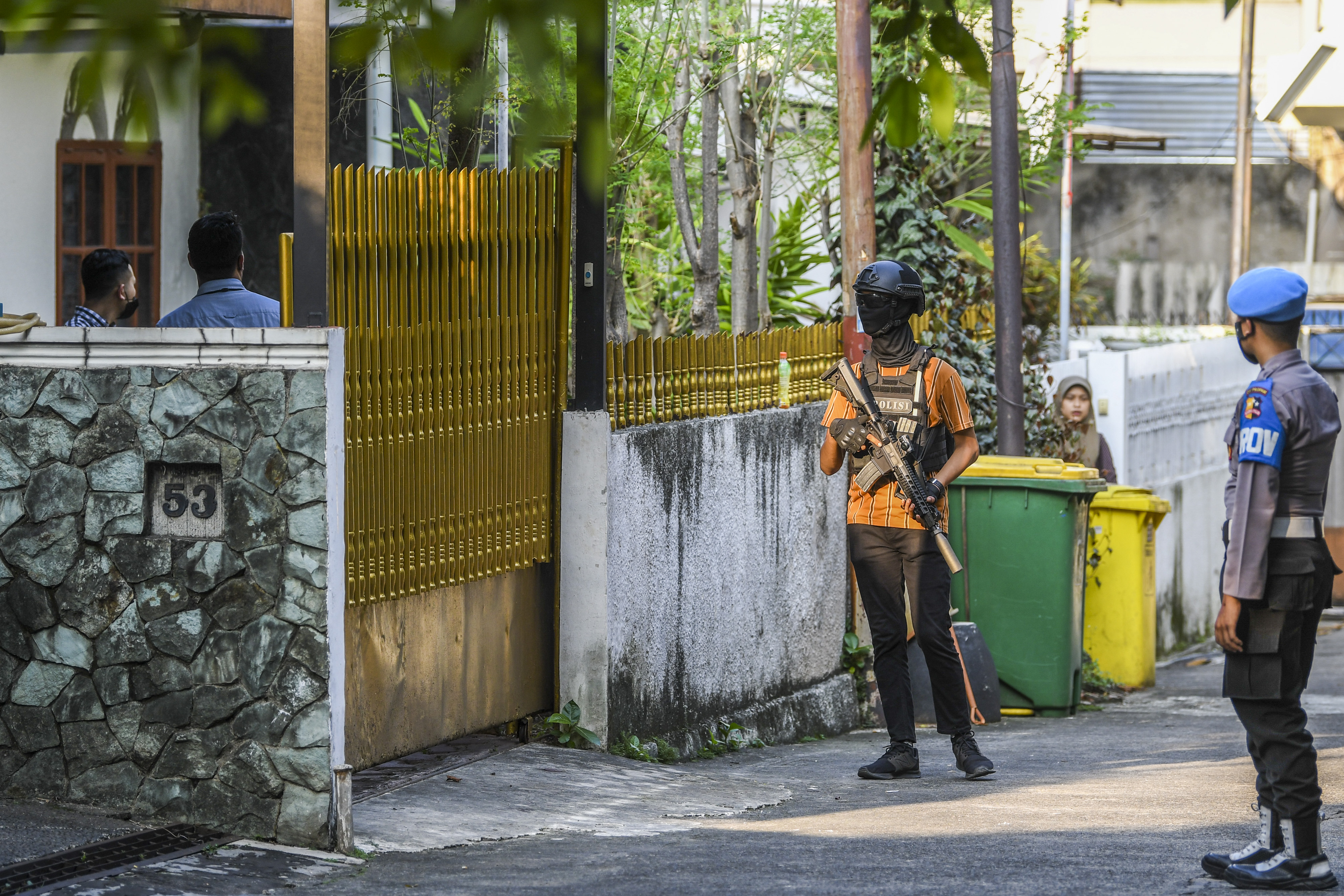 Petugas Datangi Kediaman Ferdy Sambo