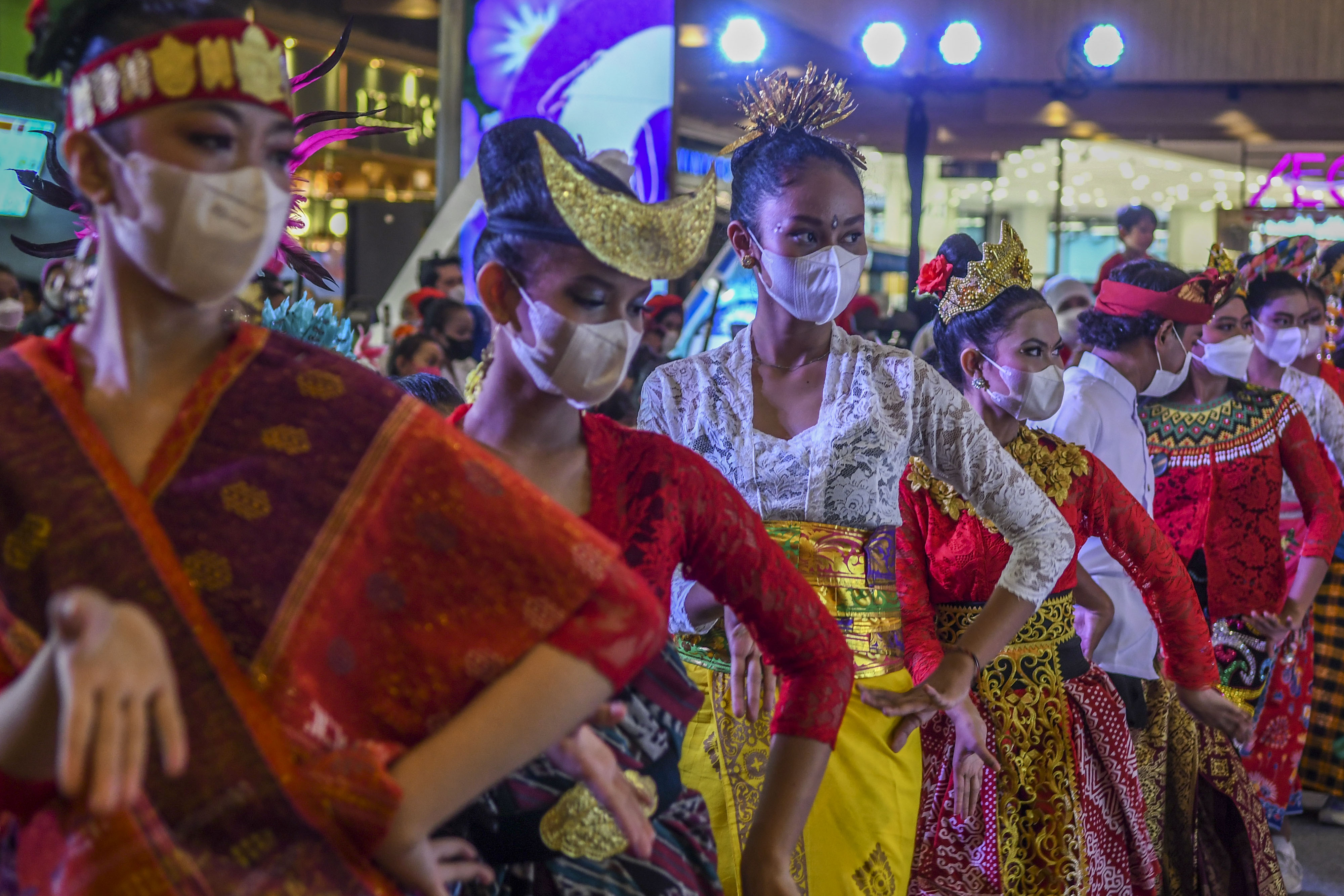 Flash Mob Tarian Daerah Memperingati HUT ke-77 Kemerdekaan RI