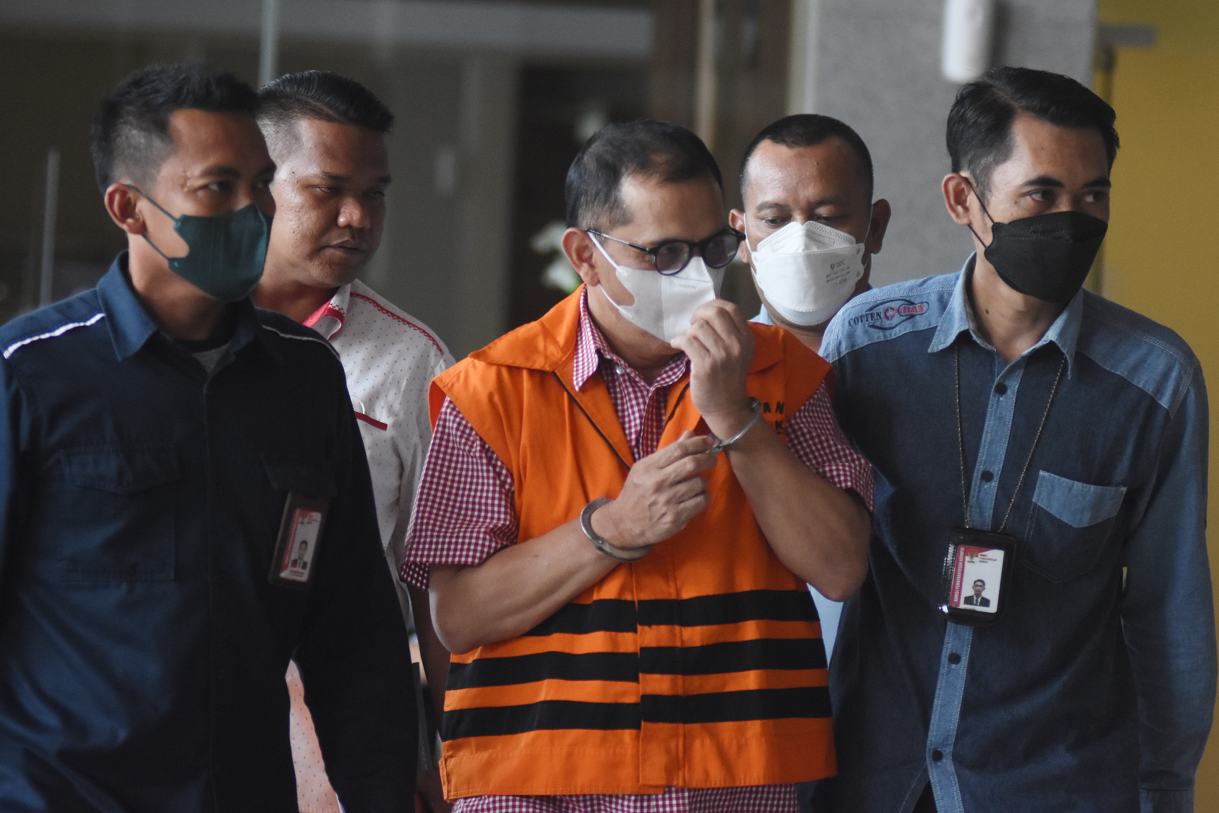 KPK Kembali Tahan Mantan Wali Kota Cimahi