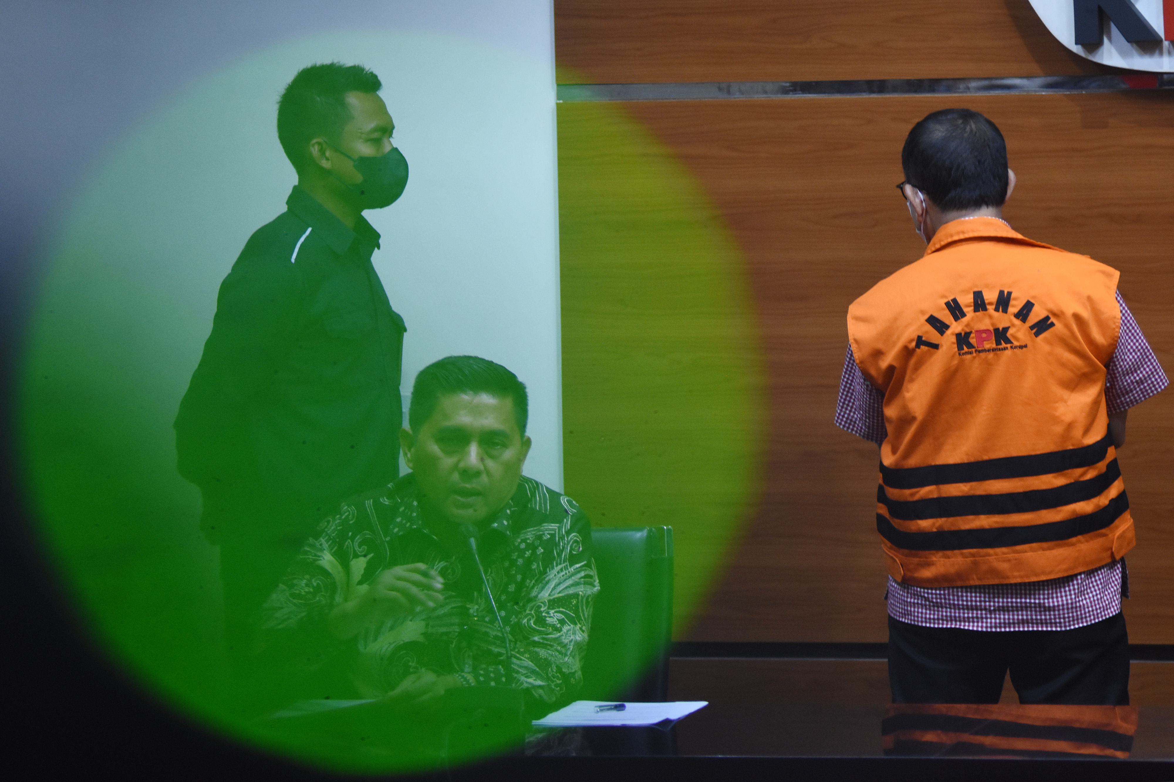 KPK Kembali Tahan Mantan Wali Kota Cimahi