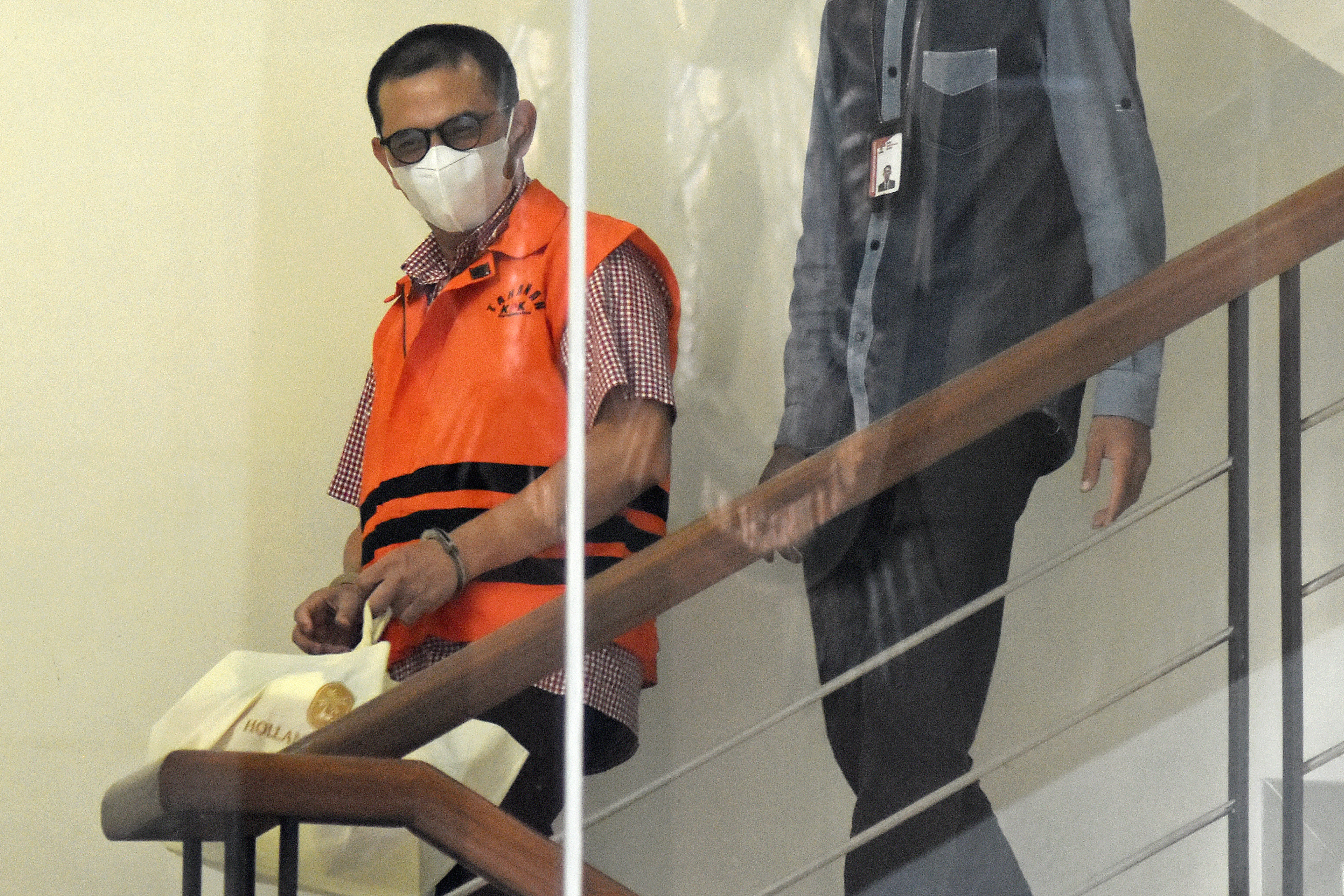 KPK Kembali Tahan Mantan Wali Kota Cimahi