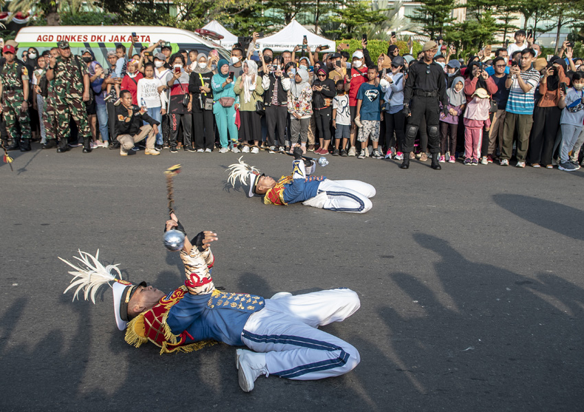 Kirab Drumband Akademi TNI