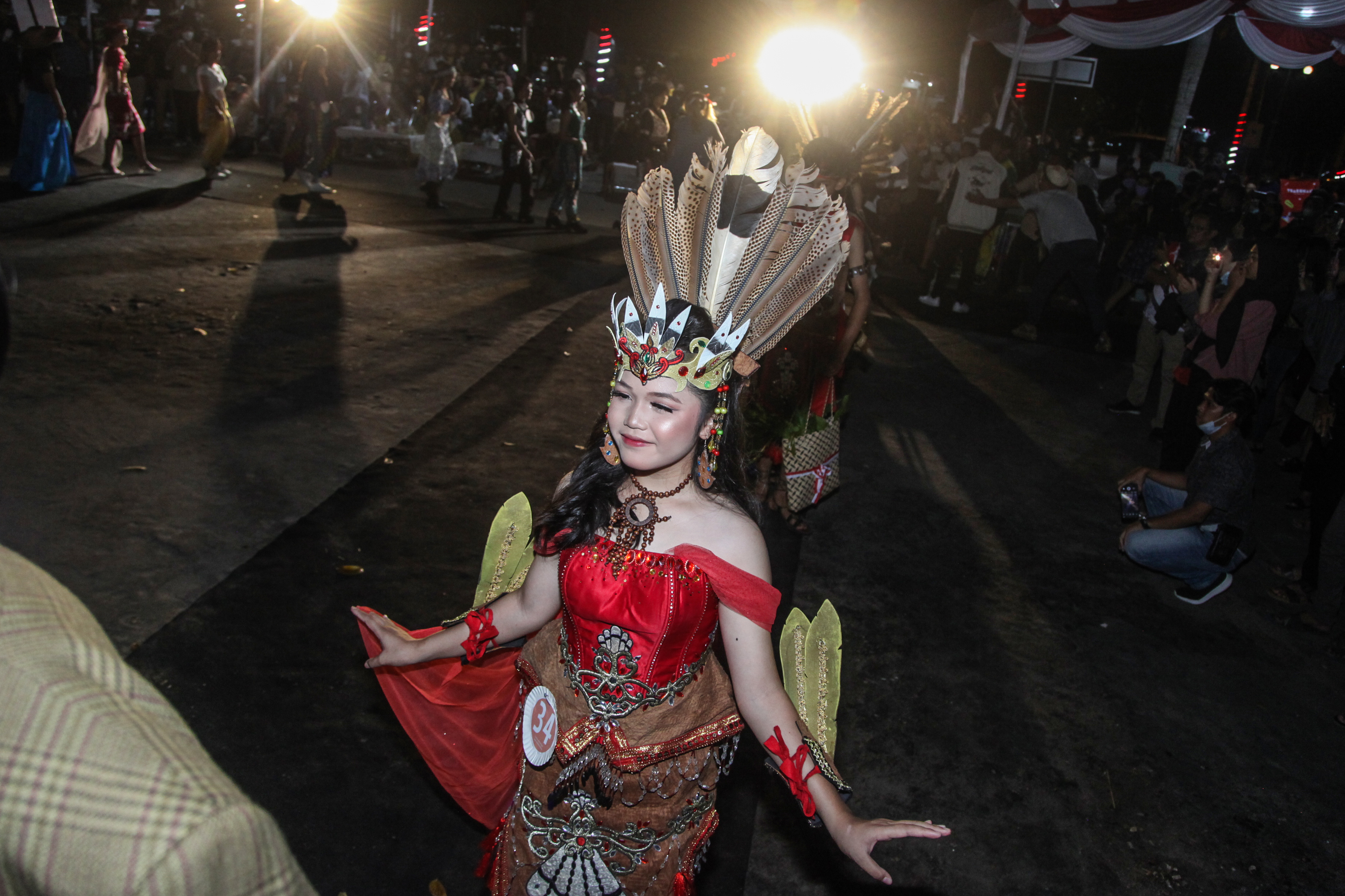 Lomba Peragaan Busana di Ruang Publik