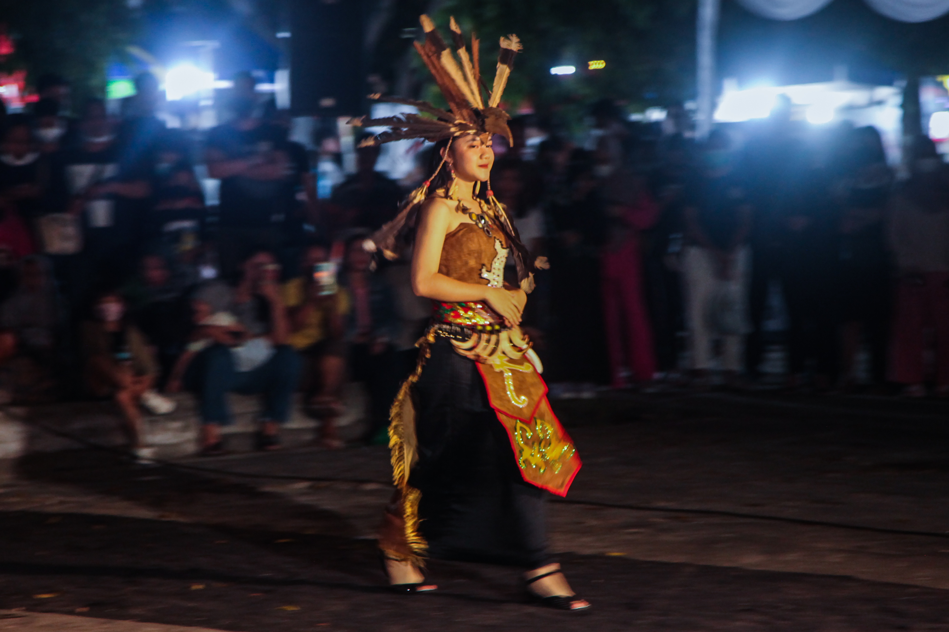 Lomba Peragaan Busana di Ruang Publik