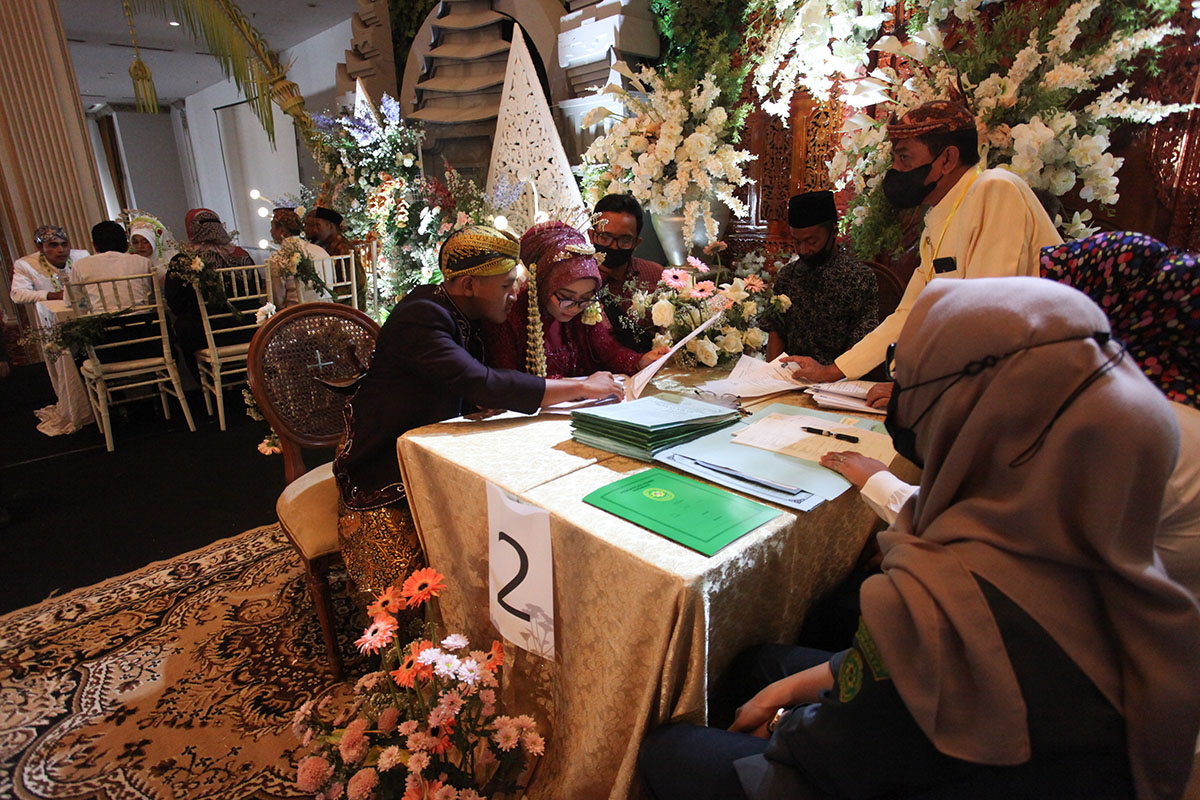 Nikah Massal di Surabaya