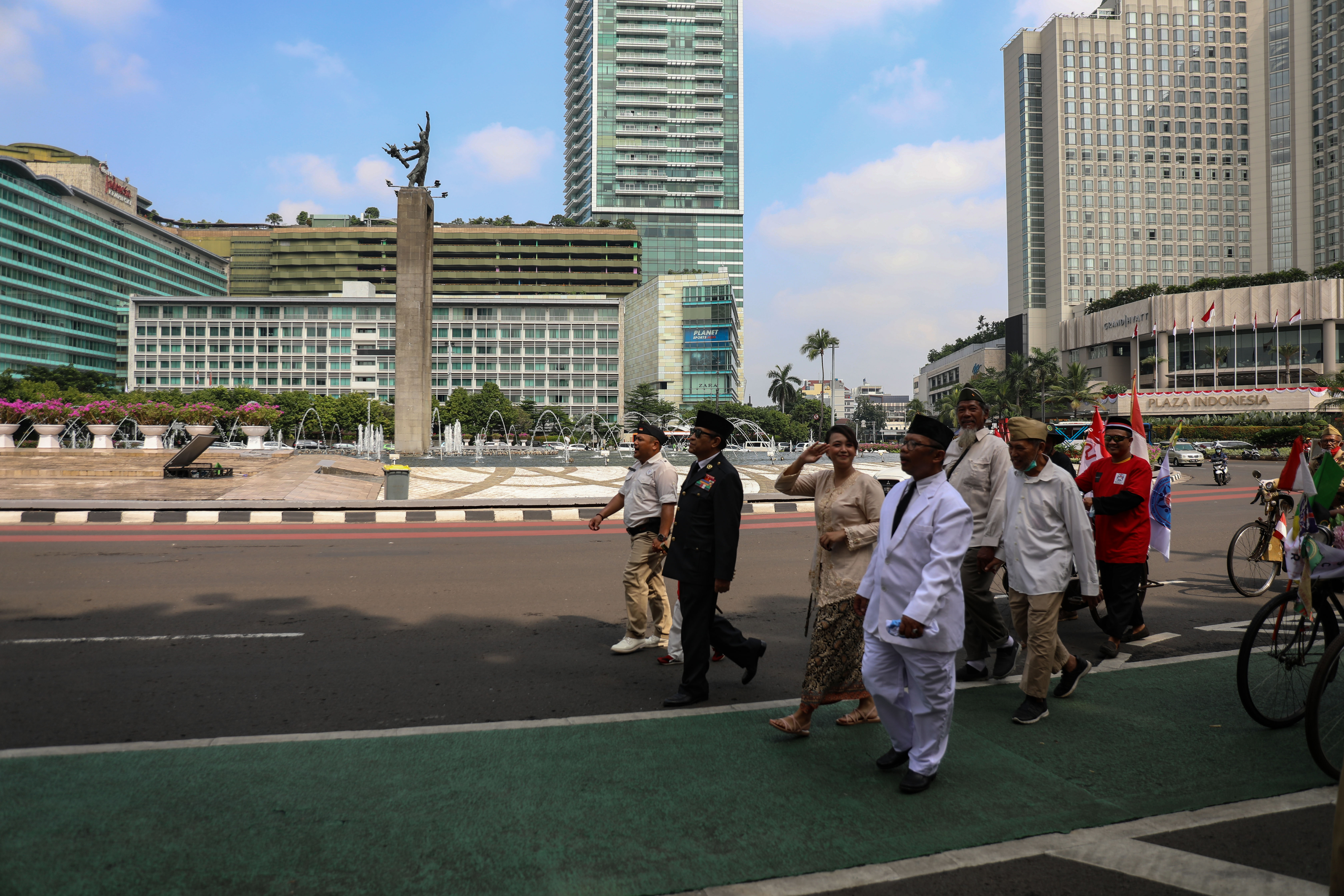 Pawai Sepeda Ontel Menyemarakkan HUT ke-77 Kemerdekaan RI