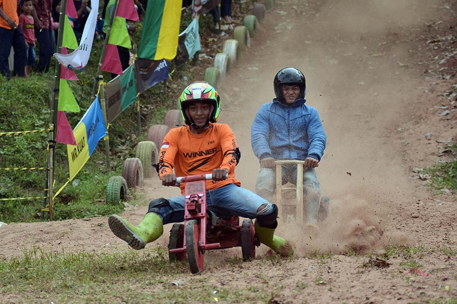 Festival Gledekan Nusantara di Sirkuit Wisata Hutan Edukasi Kalisuren Jateng