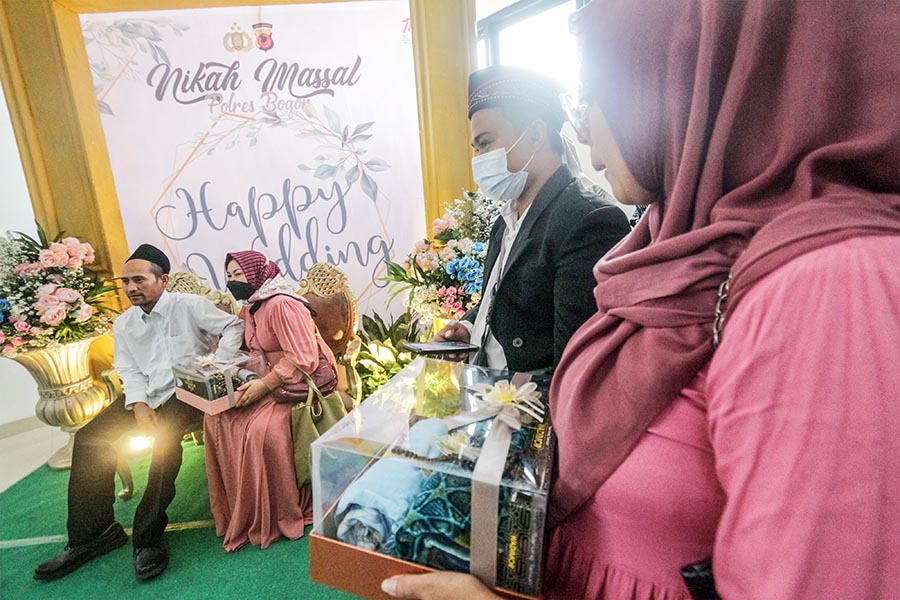 Nikah Massal Gratis 142 Pasangan Pengantin di Bogor 
