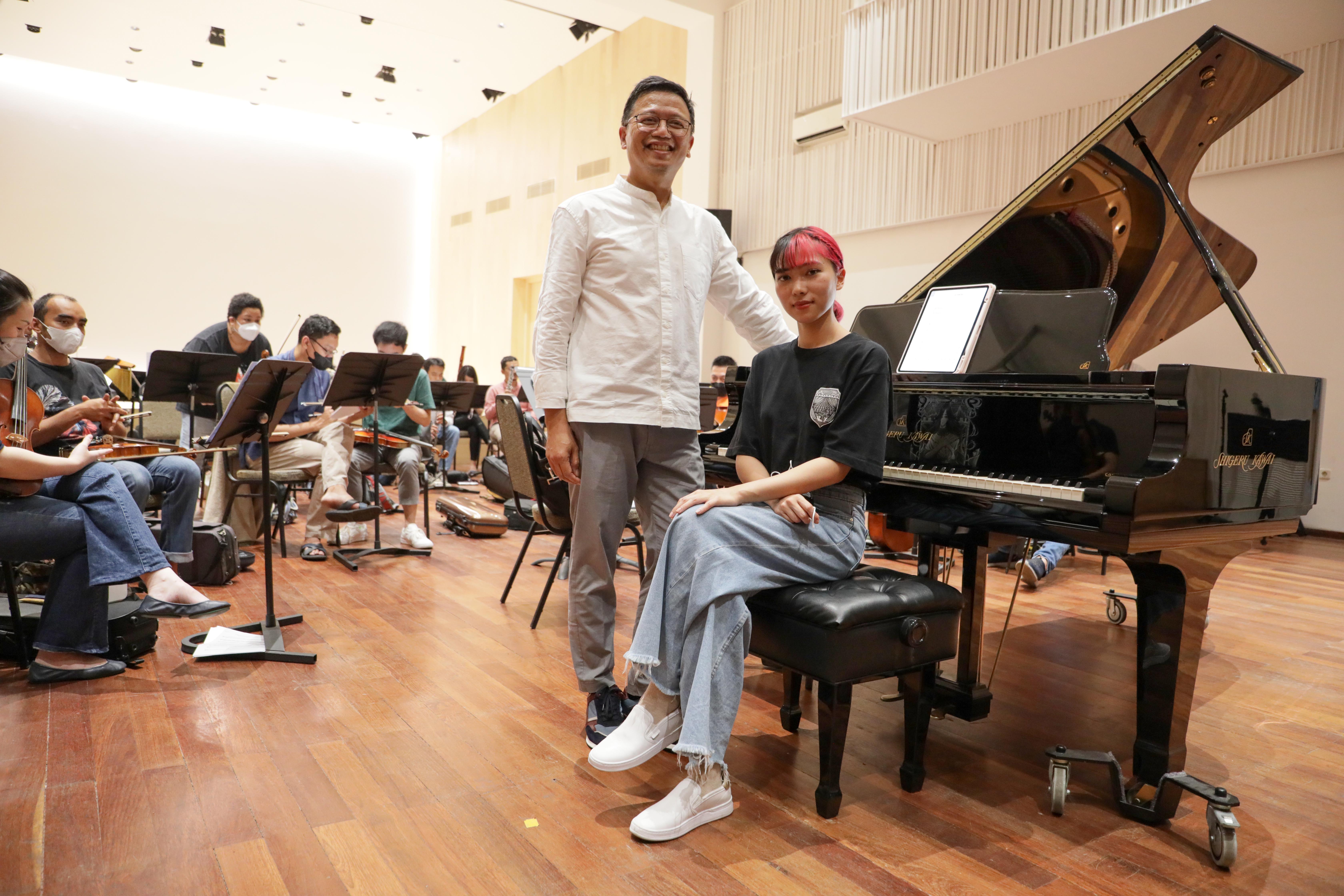 Isyana Sarasvati Latihan Jelang Konser Simfoni untuk Bangsa 2022