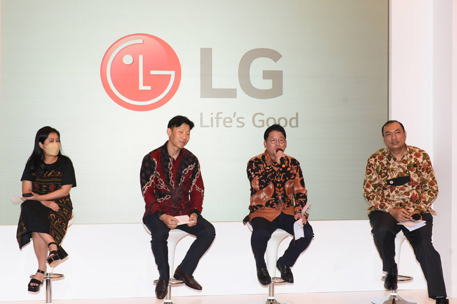 Produk Pembersih Dan Perawatan Pakaian