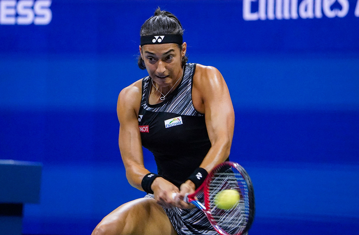 Kalahkan Coco Gauff, Caroline Garcia Lolos ke Semifinal