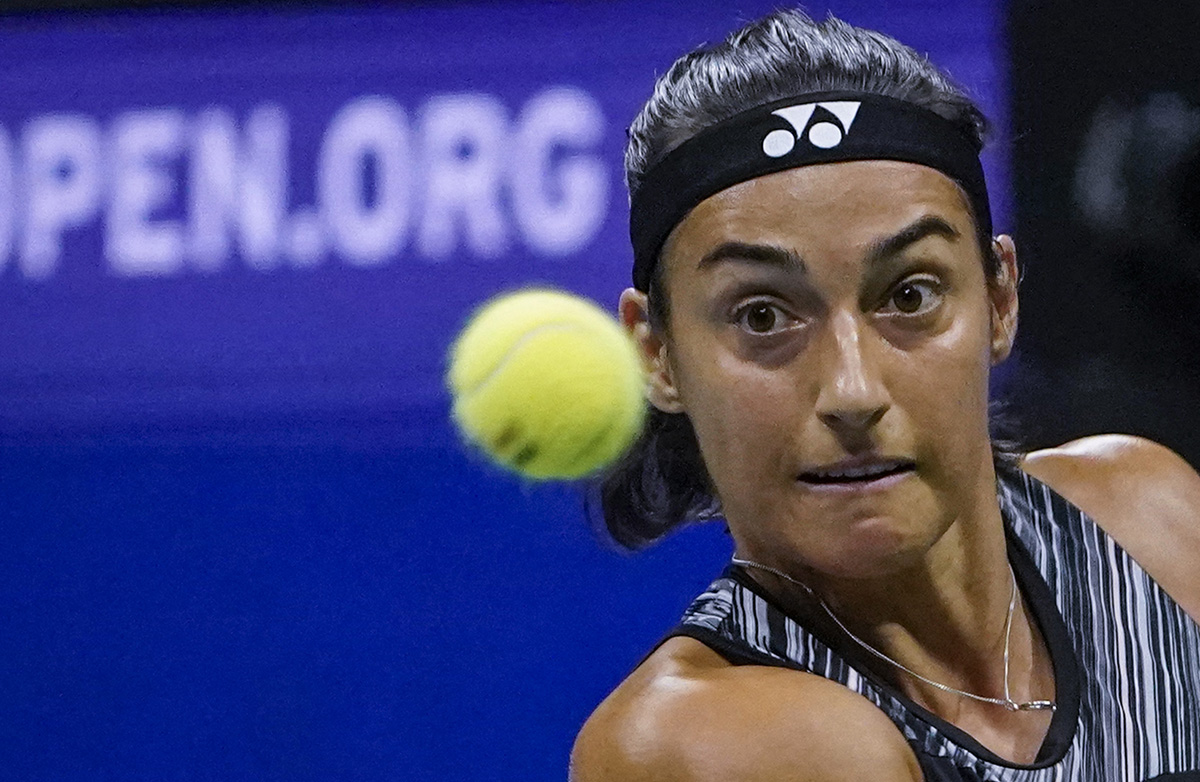 Kalahkan Coco Gauff, Caroline Garcia Lolos ke Semifinal