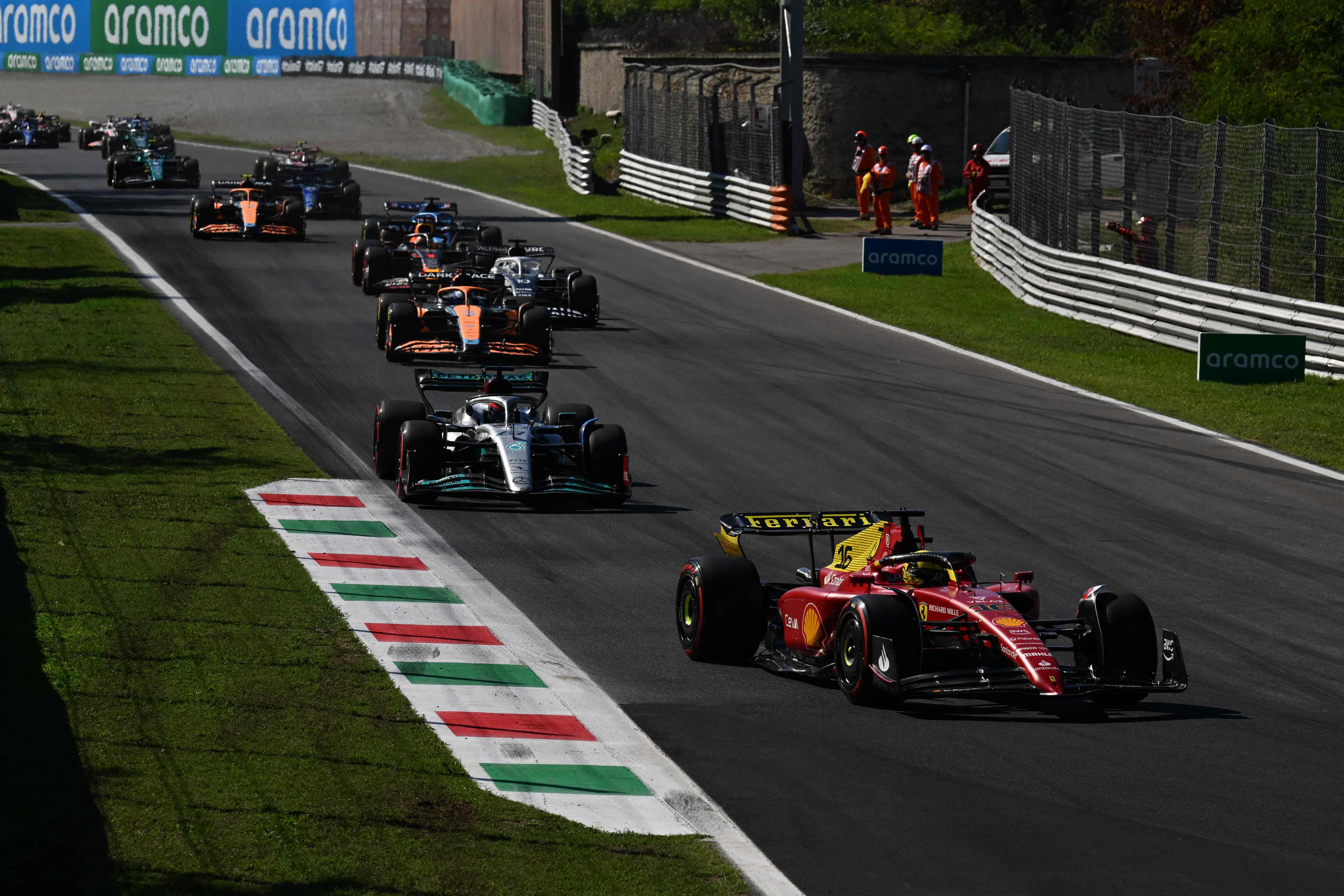 Verstappen Terdepan di Kandang Ferrari