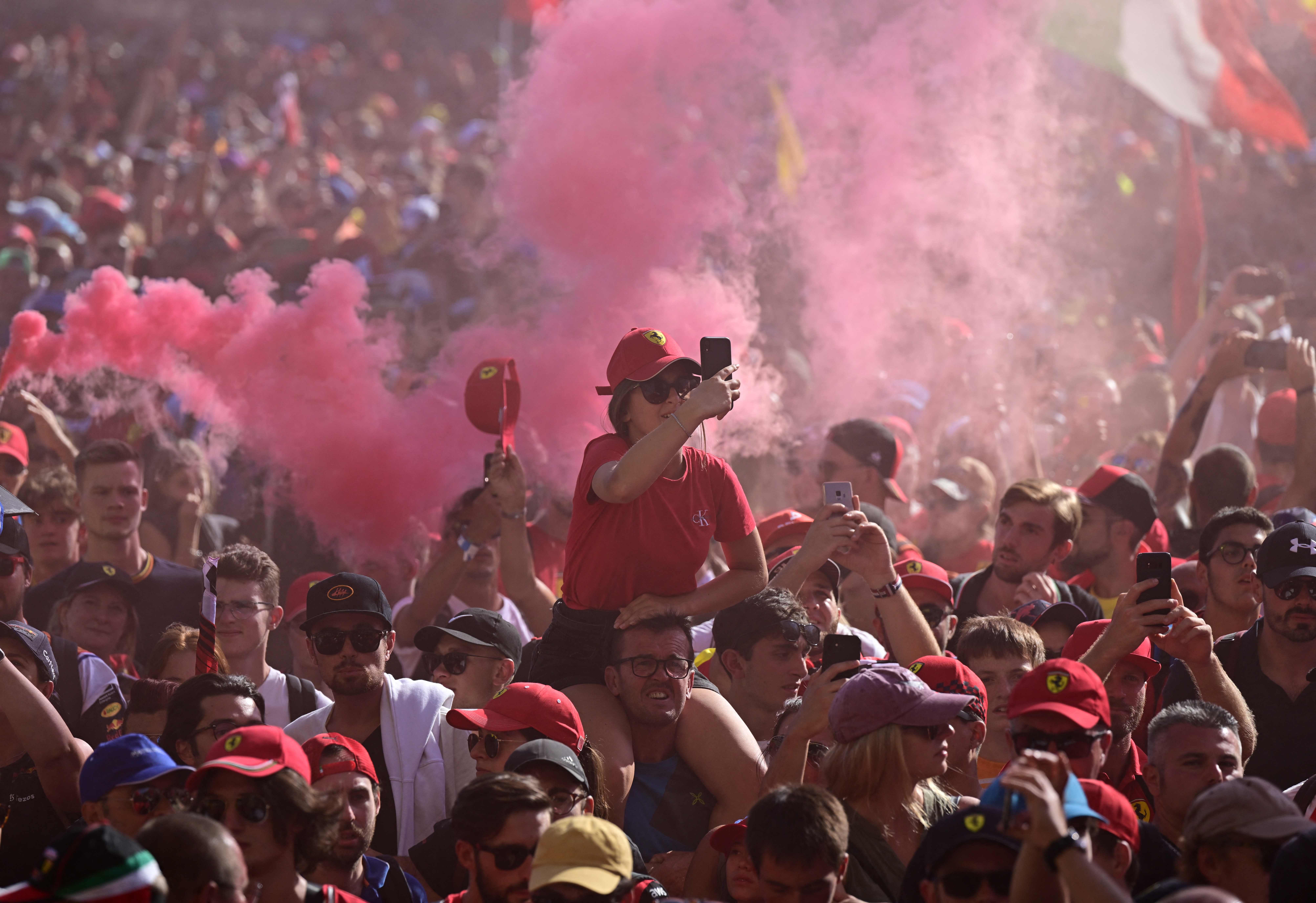 Verstappen Terdepan di Kandang Ferrari