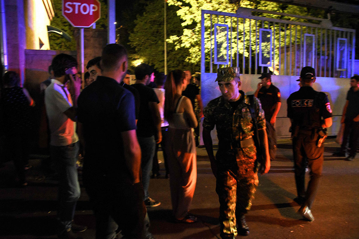 99 Tentara Armenia-Azerbaijan Tewas Akibat Bentrokan di Wilayah Sengketa