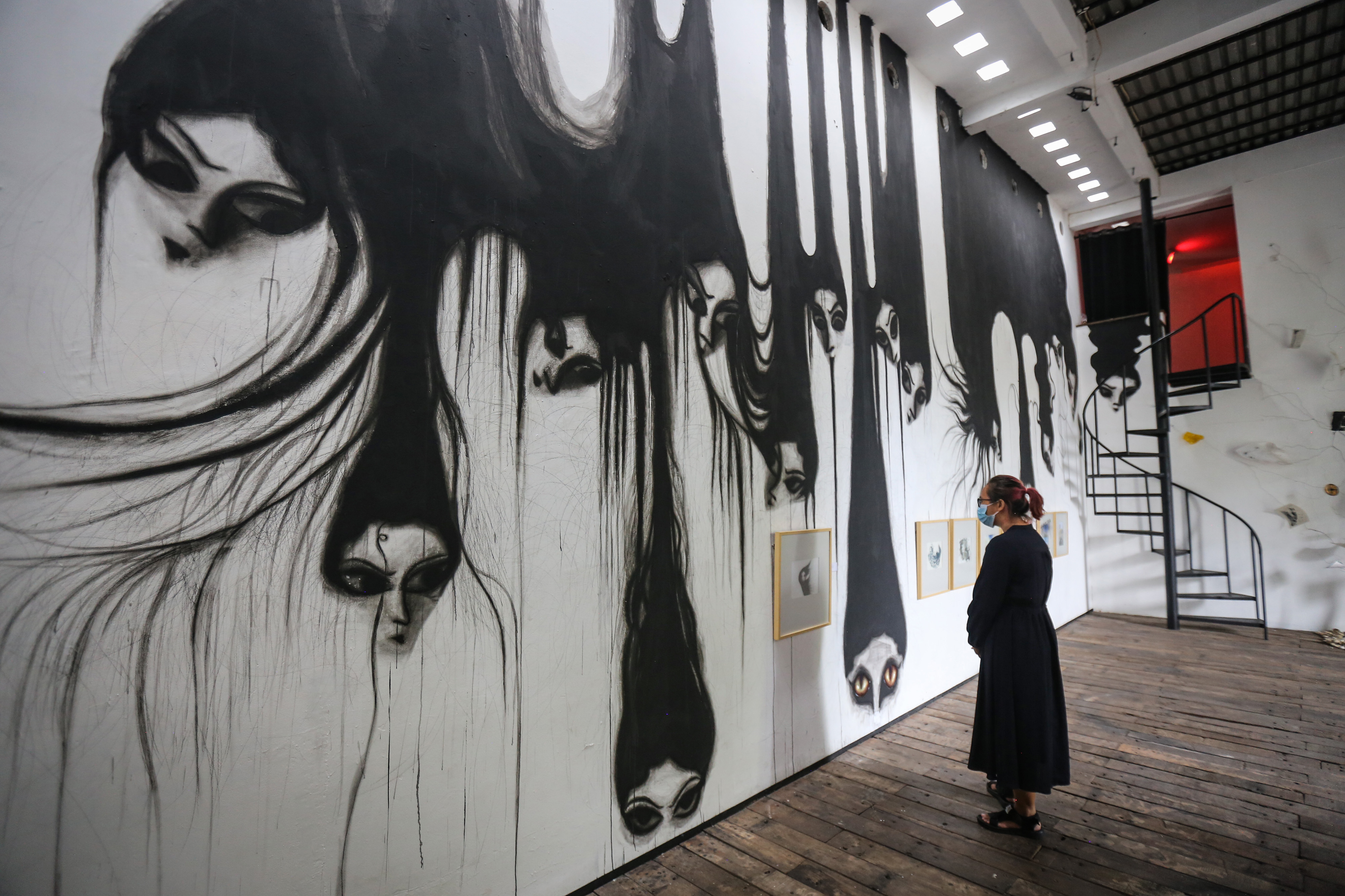 Pameran Rekonstruk7 di Studio Hanafi