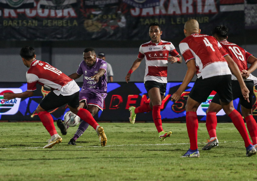 Madura United Kalahkan Persita Tangerang