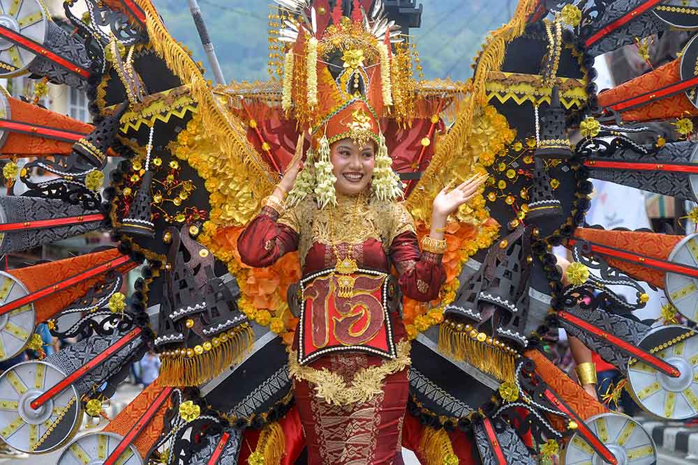 Sawahlunto International Songket Silungkang Carnival 