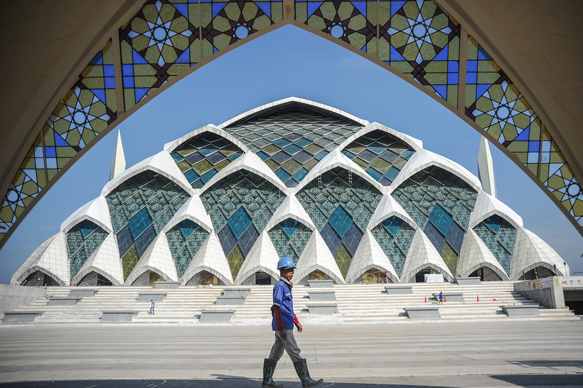 Progres  Pembangunan Masjid Al Jabbar 