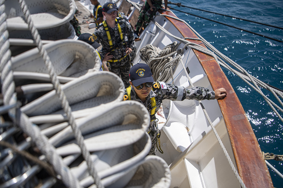 Parade Roll Taruna Akademi Angkatan Laut RI Bersama Royal Australian Navy 