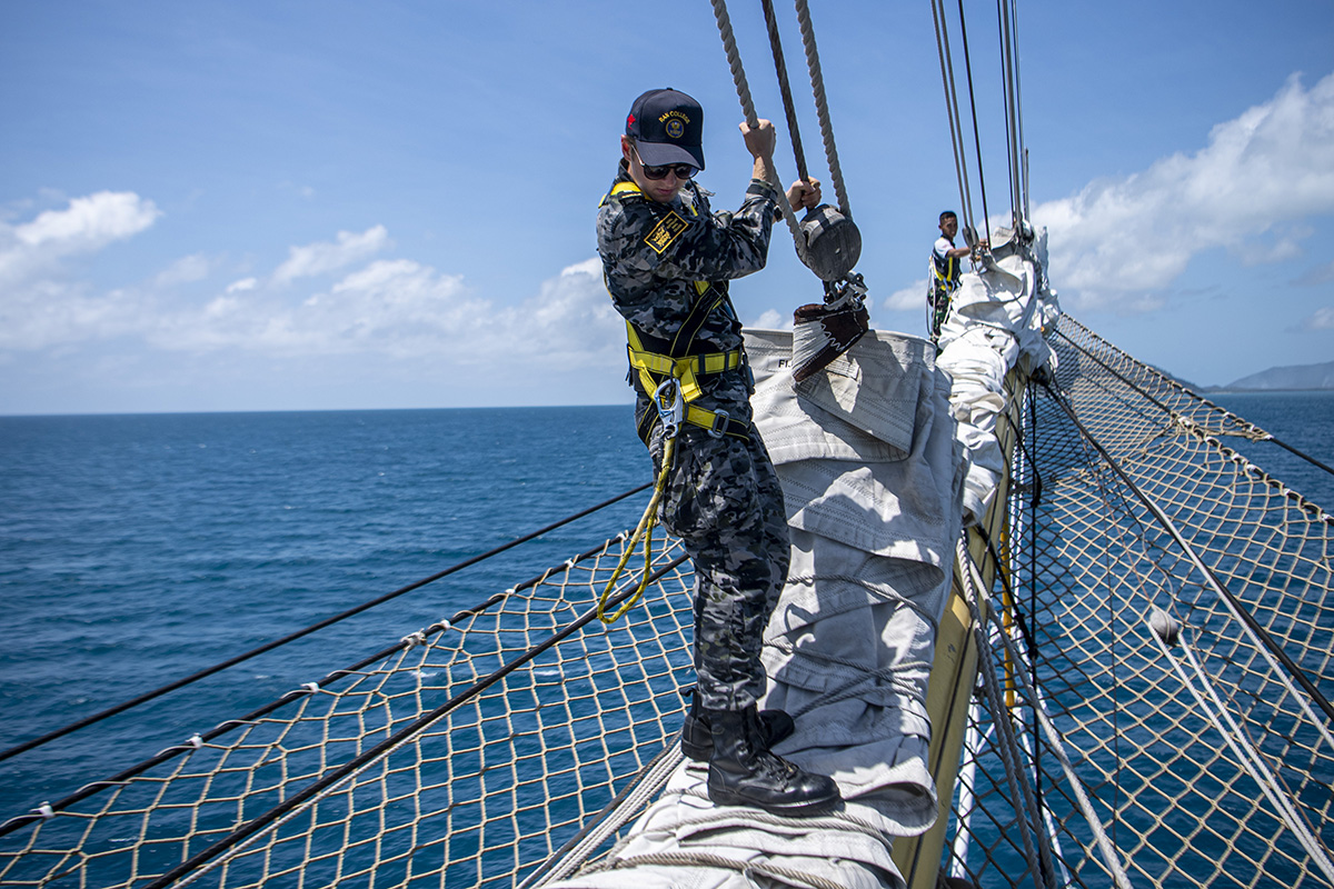 Parade Roll Taruna Akademi Angkatan Laut RI Bersama Royal Australian Navy 