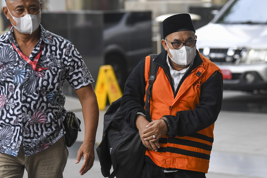 Korupsi Pembangunan Stadion Mandala Krida