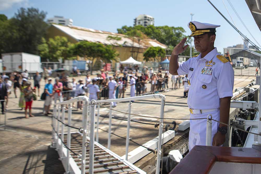 KRI Bima Suci Bertolak Menuju Darwin