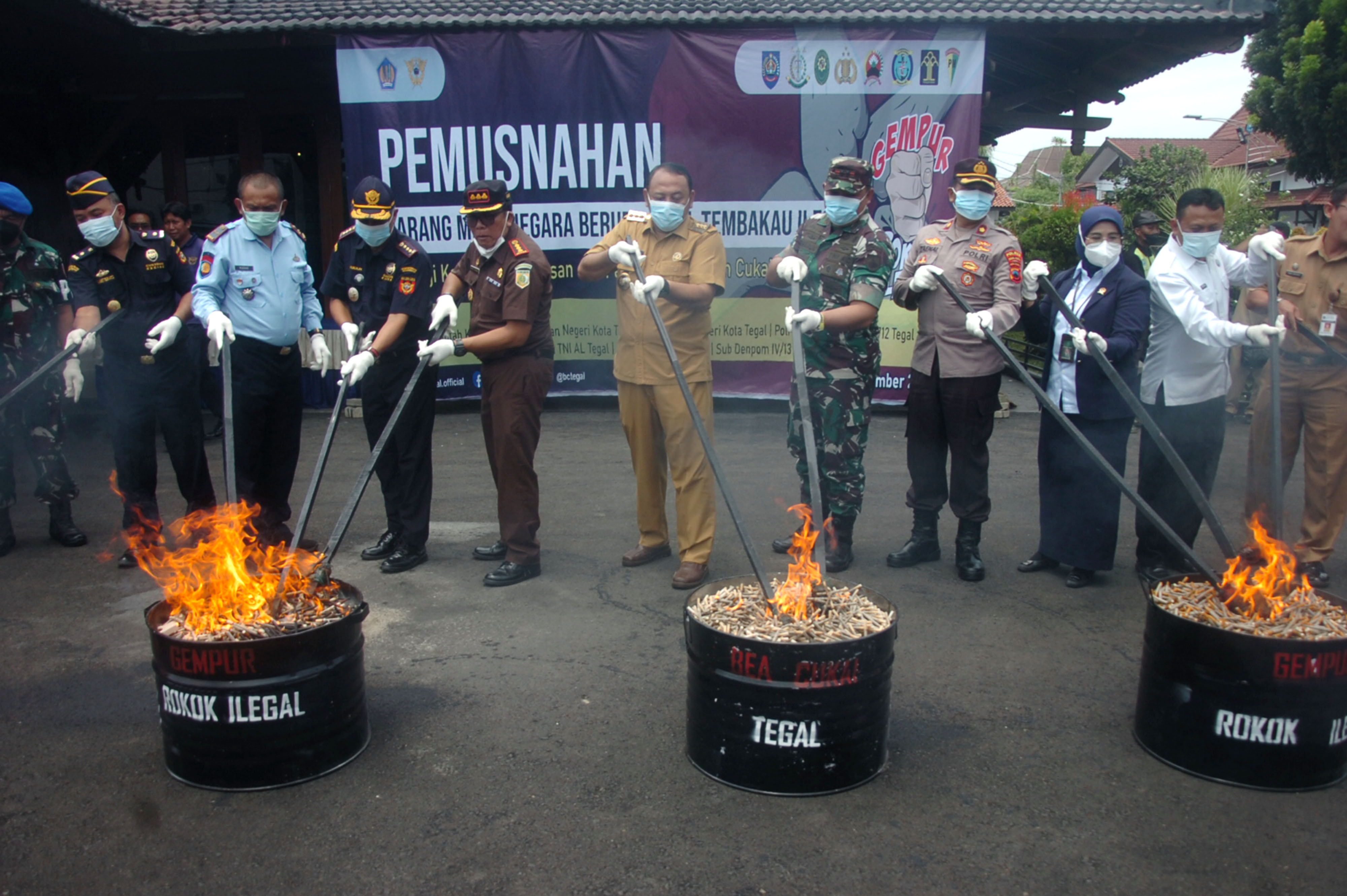 Pemusnahan Rokok Ilegal