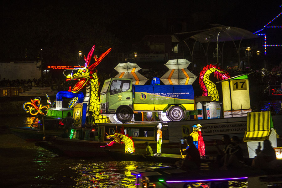 Festival Jukung Hias Tanglong