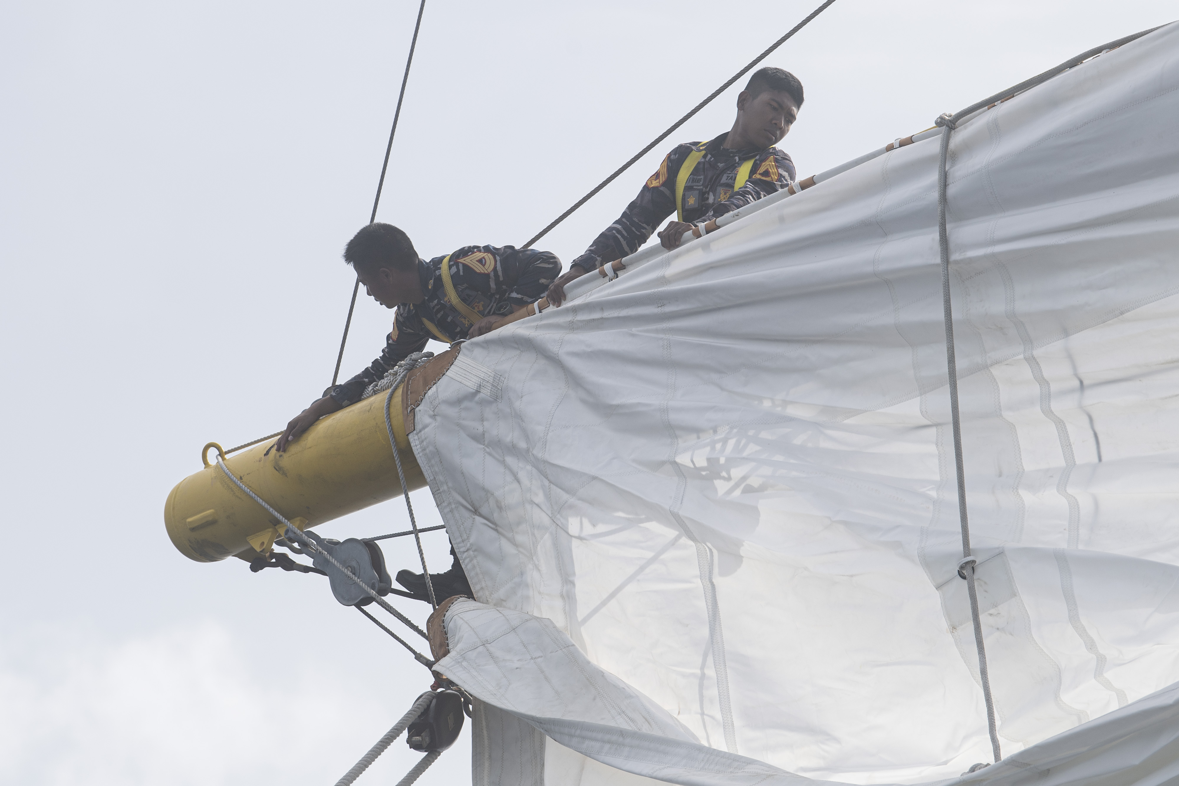 Peran Layar KRI Bima Suci di Laut Arafuru