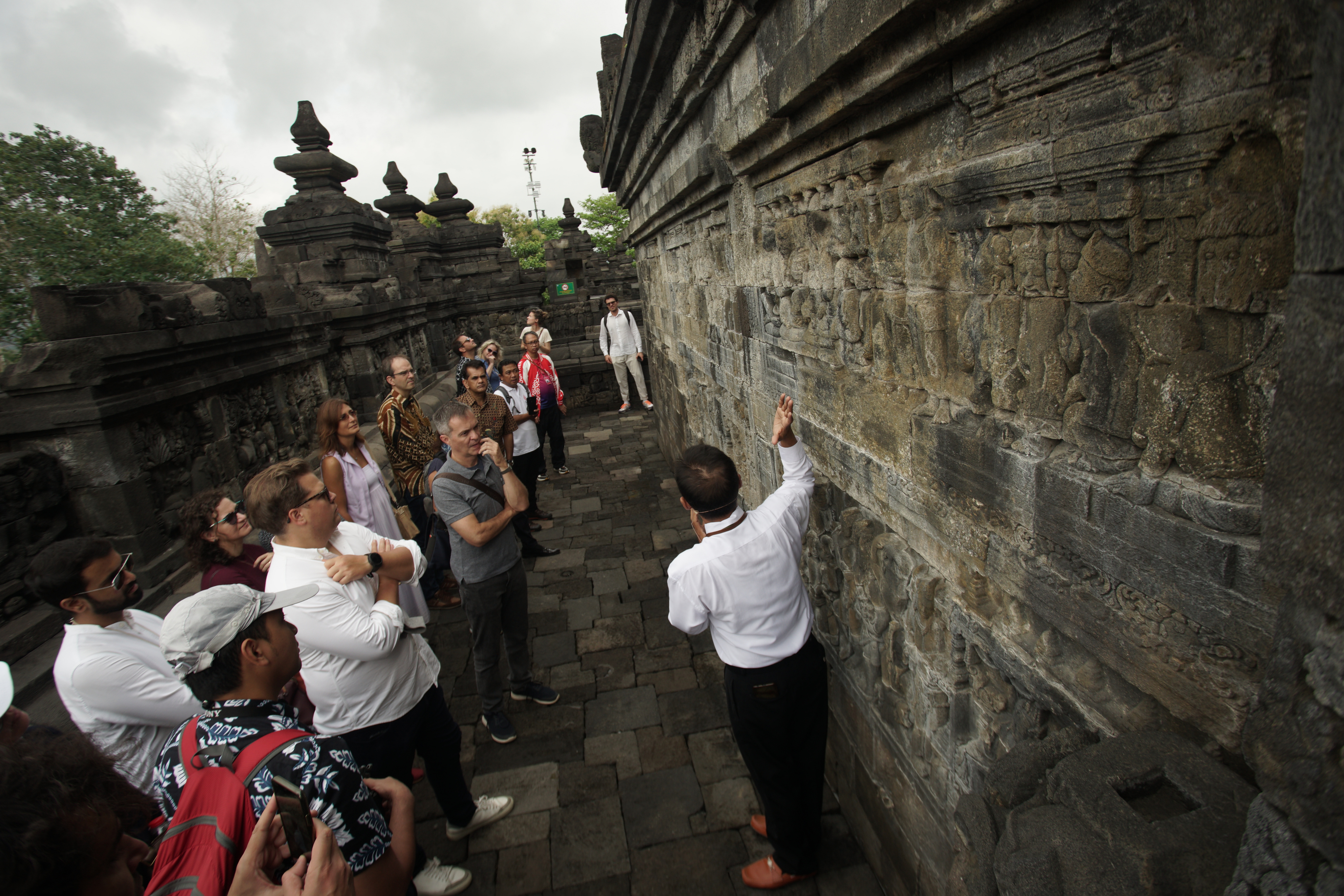 Gelegasi 3rd Sherpa Meeting G20 Kunjungi Candi Borobudur