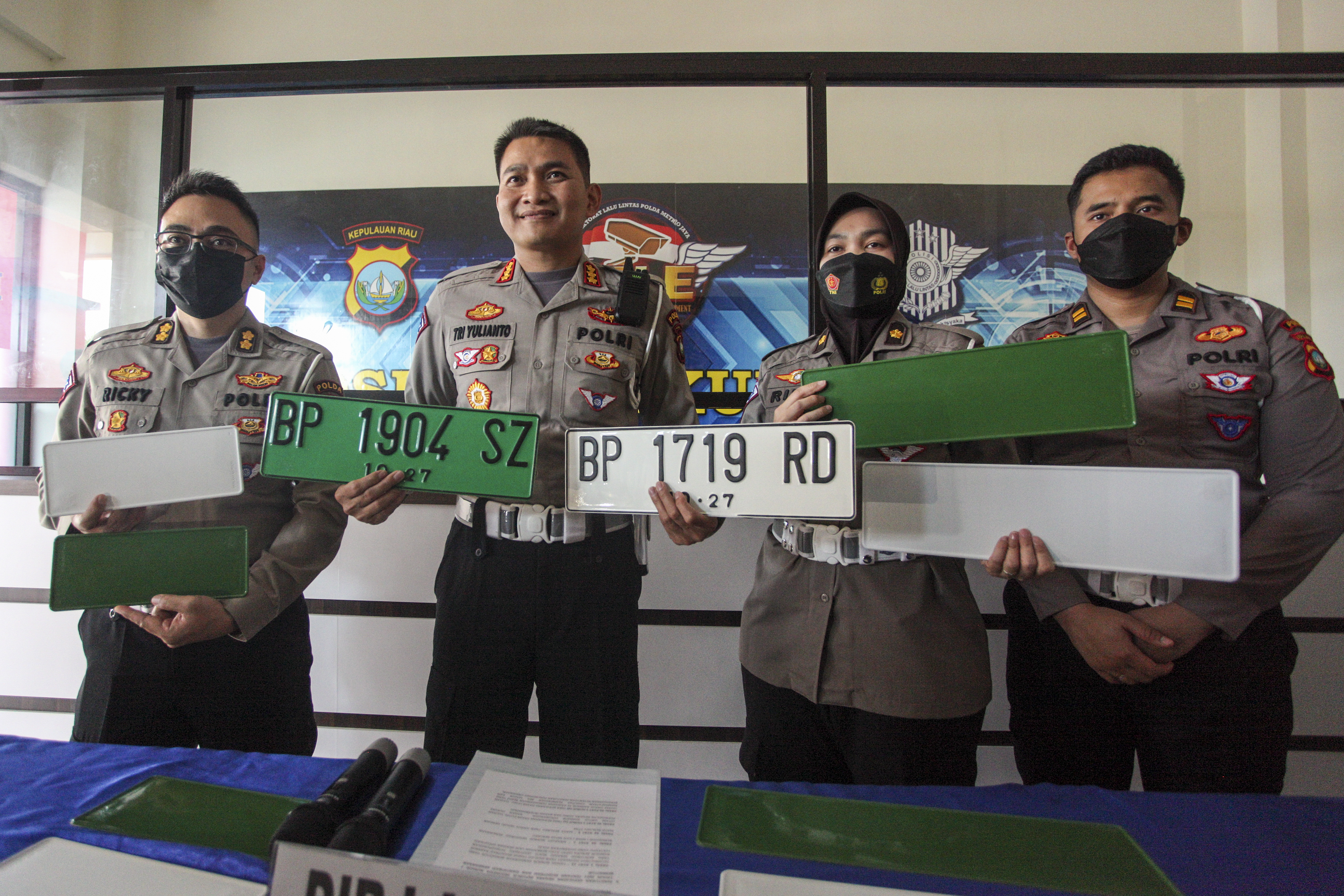 Pemberlakuan TNKB Warna Dasar Putih dan Hijau di Batam