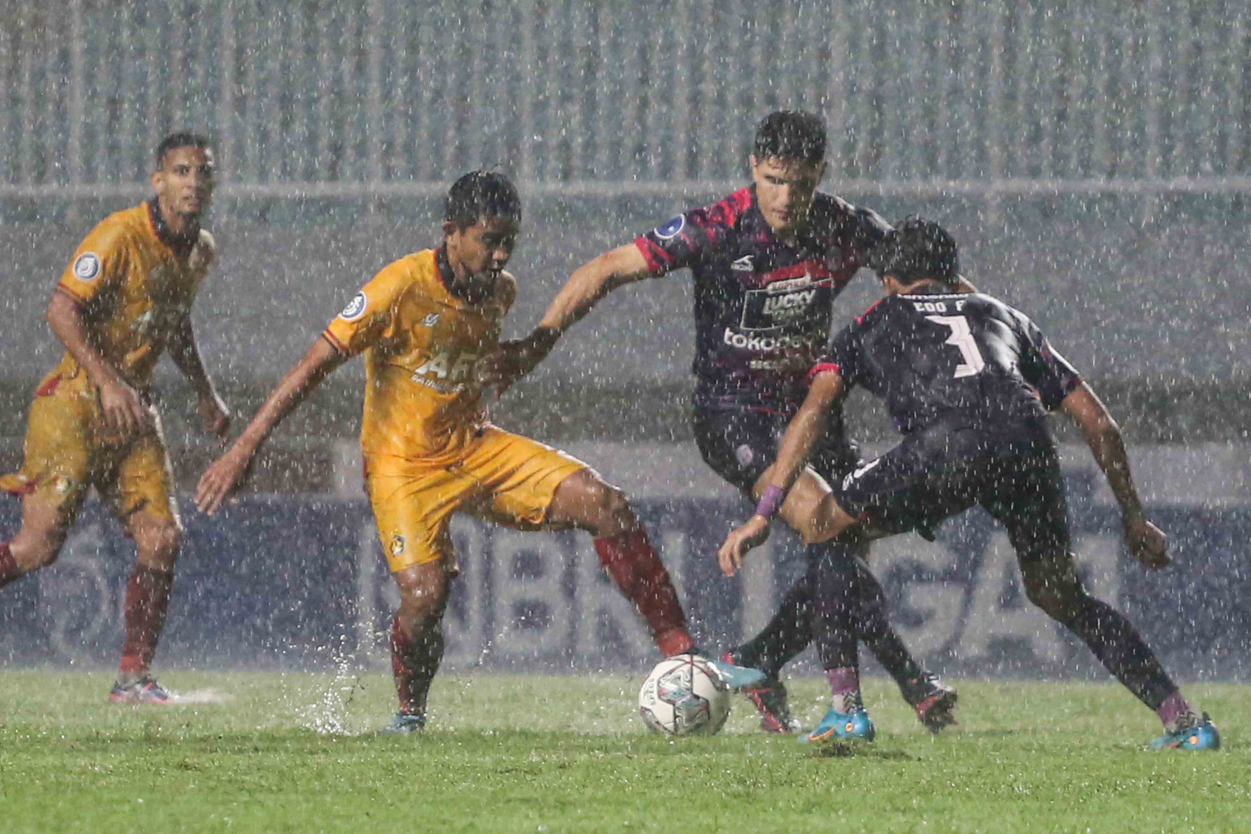 Persik Kediri Bermain Imbang dengan Rans Nusantara FC