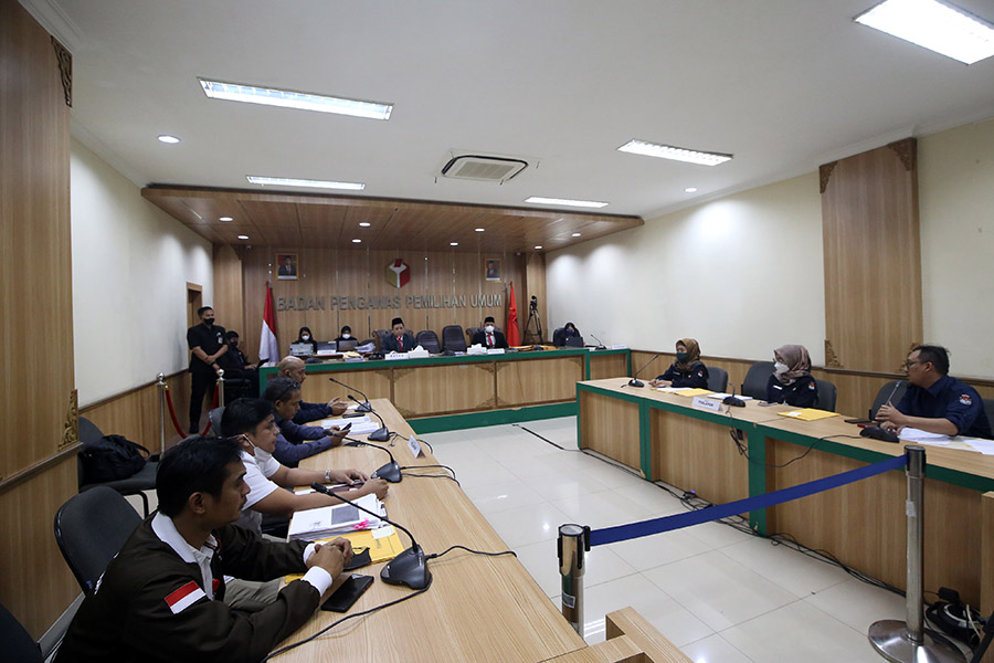 Gugatan Partai Kedaulatan Rakyat dan Partai Pandu Bangsa 