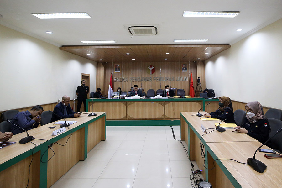 Gugatan Partai Kedaulatan Rakyat dan Partai Pandu Bangsa 