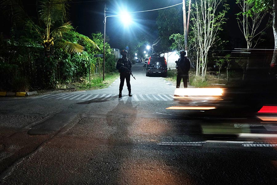 Seorang Polisi Terluka, Ledakan Berasal dari Paket dalam Kardus