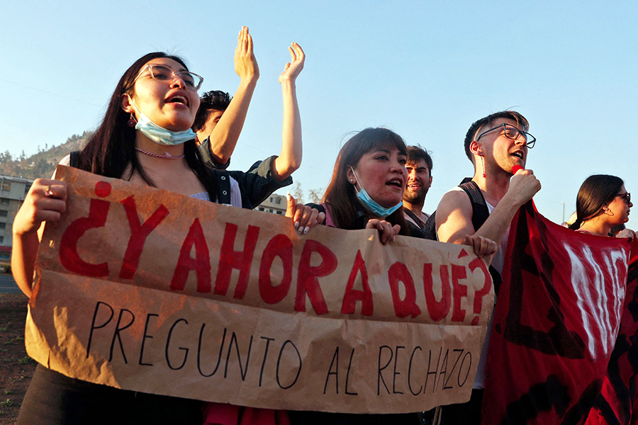 Tetap Menuntut Konstitusi Baru Walau Kalah di Referendum