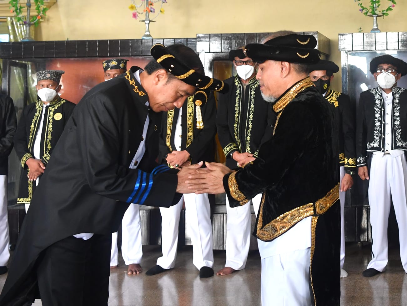 Jokowi Dianugerahi Gelar Kehormatan Adat Kesultanan Ternate