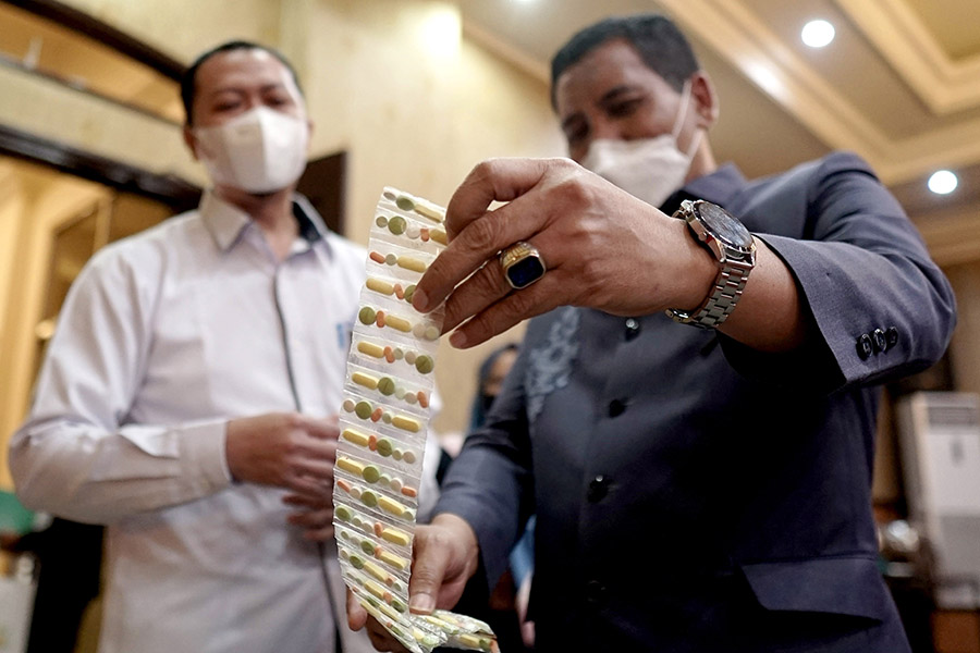 Edukasi Bahaya Obat Tradisional Mengandung Bahan Kimia