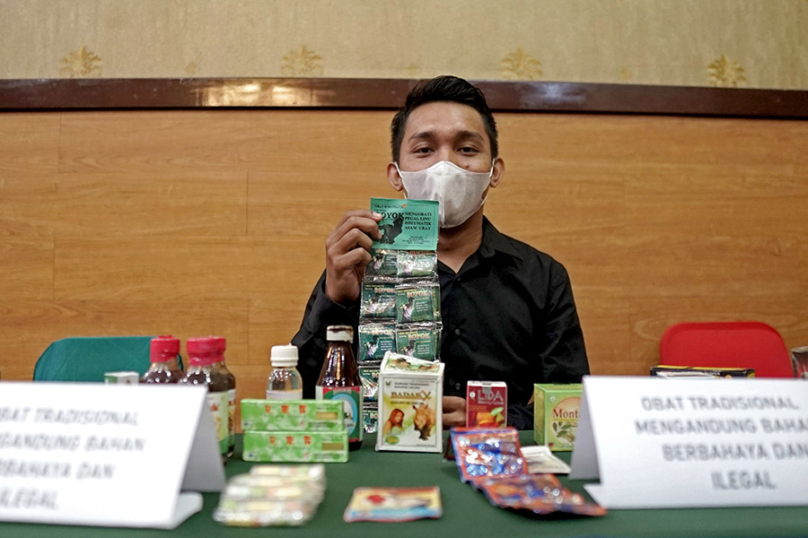 Edukasi Bahaya Obat Tradisional Mengandung Bahan Kimia